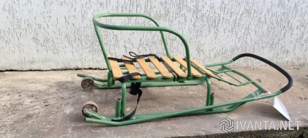 Санки новый двух видов.