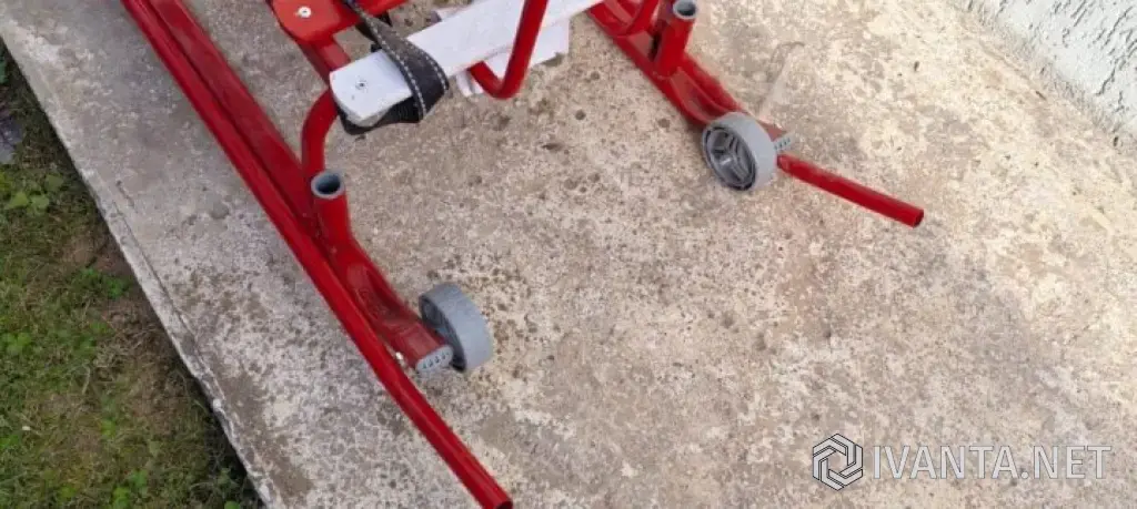 Санки новый двух видов.