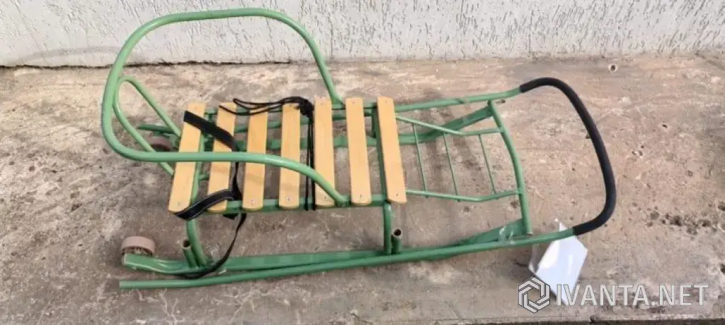 Санки новый двух видов.