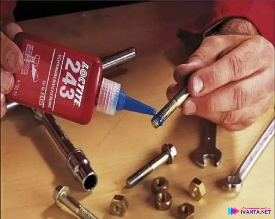 Резьбовой фиксатор Loctite 243 (250 ml) Henkel