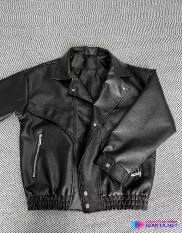 Стильный черный бомбер oversize!