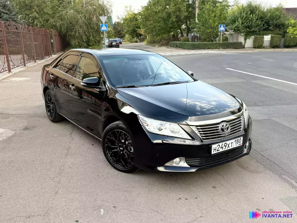Продам свой личный автомобиль Toyota Camry XV 50