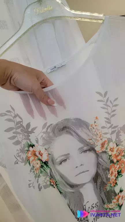 Продаю красивую футболку!