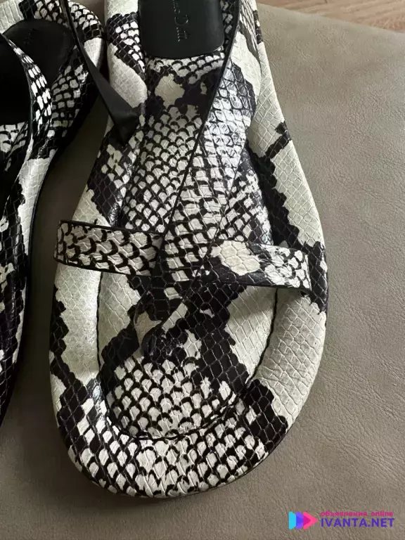 Сандалии Massimo Dutti!