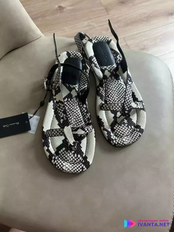 Сандалии Massimo Dutti!