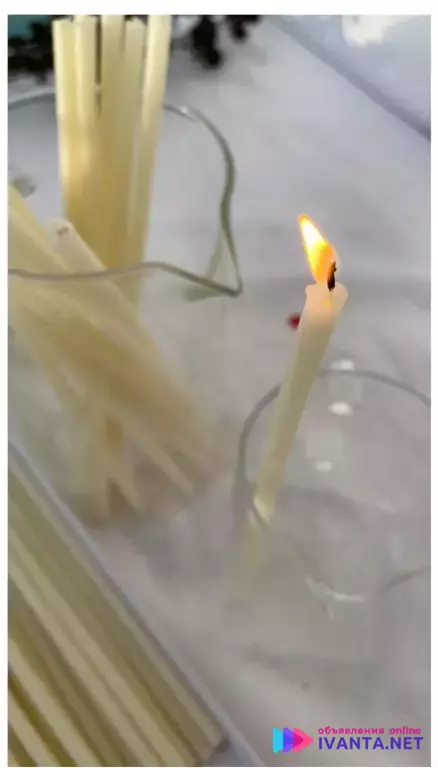 Белые свечи восковые