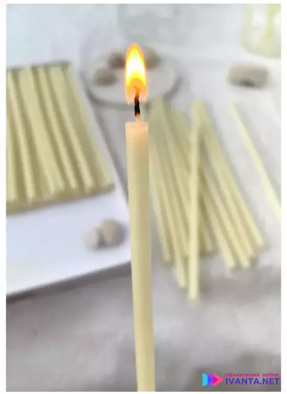 Белые свечи восковые