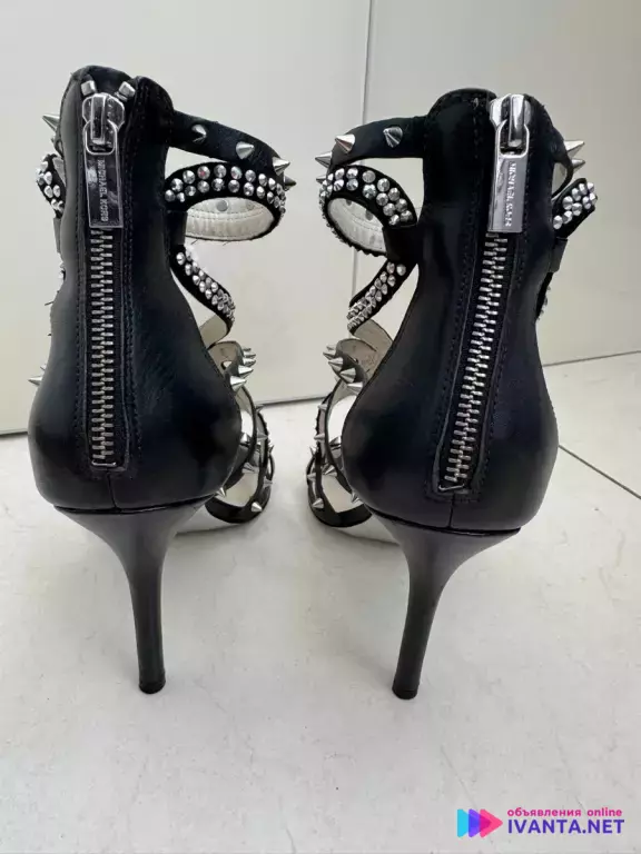 Босоножки Michael Kors!