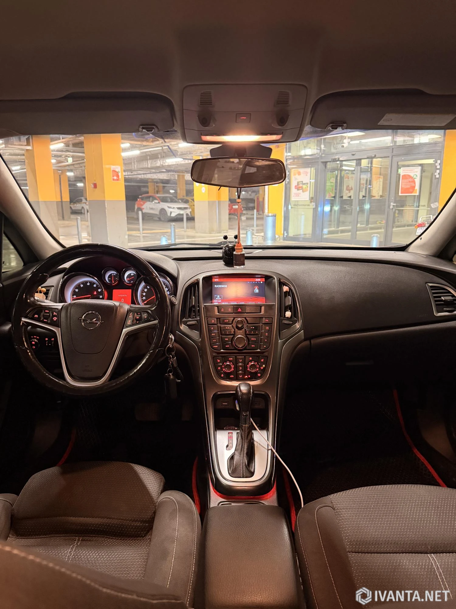 Продажа Opel Astra 2014 года, максимальная комплектация - Автомобили - Ivanta.net