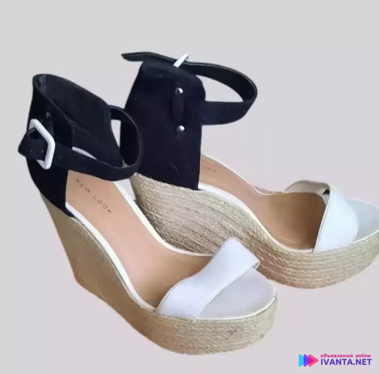 Новые босоножки на танкетке!