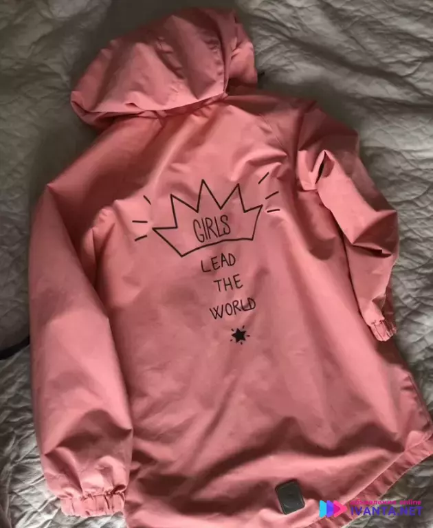 Ветровка на девочку 134