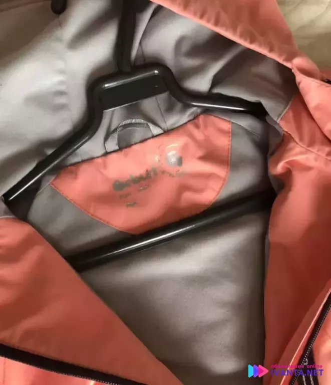 Ветровка на девочку 134