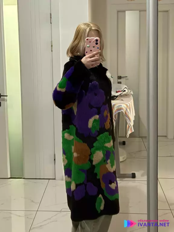 Продам шубу Marc Cain!