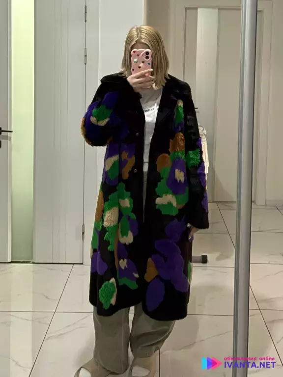 Продам шубу Marc Cain!