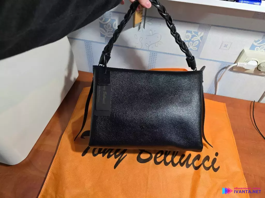 Сумка Tony Bellucci!