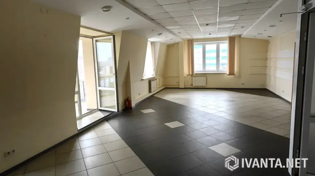Офис в самом центре города 189 м² 1 линия