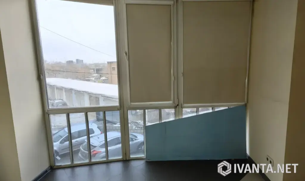 Офис в самом центре города 189 м² 1 линия