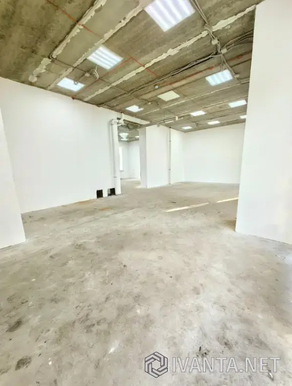 Помещение 140 м², два зала