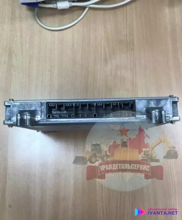 Контроллер X4427303 на Hitachi ZX 330