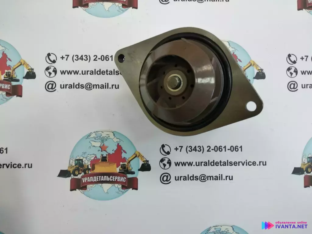 Водяной насос Cummins 4089731