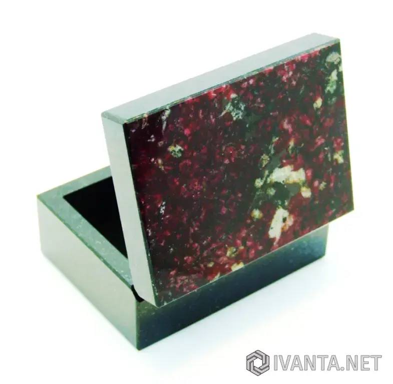 Эвдиалит - Коллекционная Шкатулка