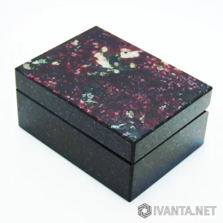 Эвдиалит - Коллекционная Шкатулка