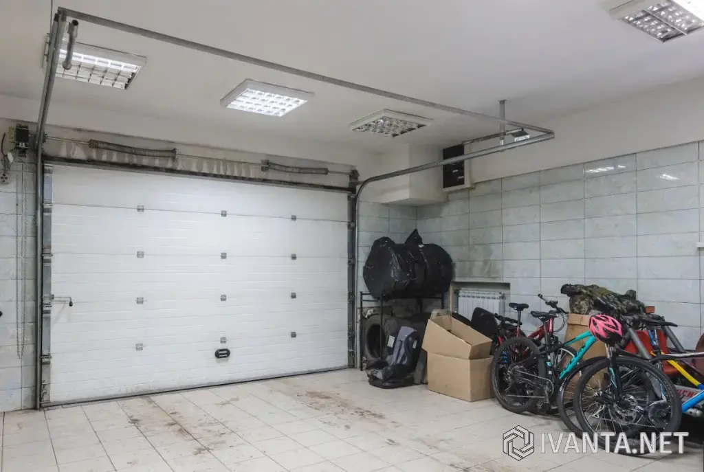 Коттедж 272 м² на участке 4 сот.