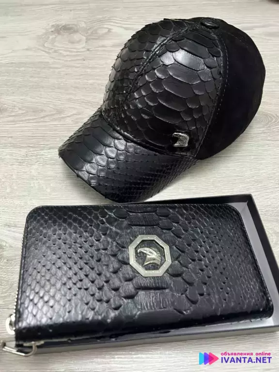 Кепка Комбинированная модель из натуральной кожи Питона и замши!