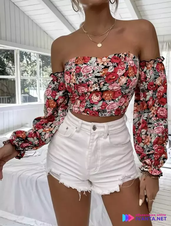 Новый яркий топ!