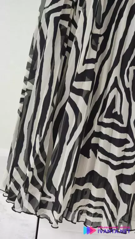 Продаю плиссированную юбку. Новая!