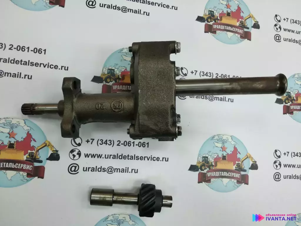 Насос масляный 1131002770 (6BG1) Hitachi