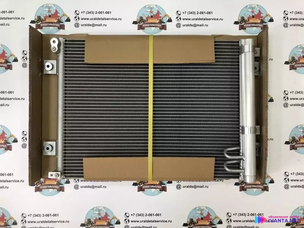 Радиатор кондиционера (конденсатор) 20Y-810-1221