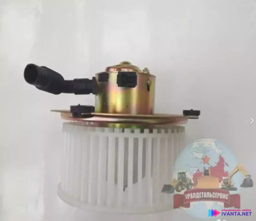 Мотор отопителя 4658943 Hitachi