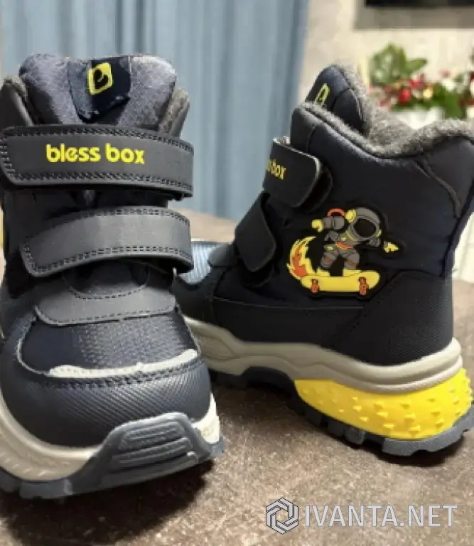 Ботинки зимние. Размер 28