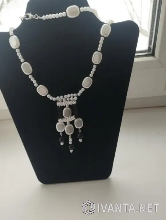 Украшение на шею