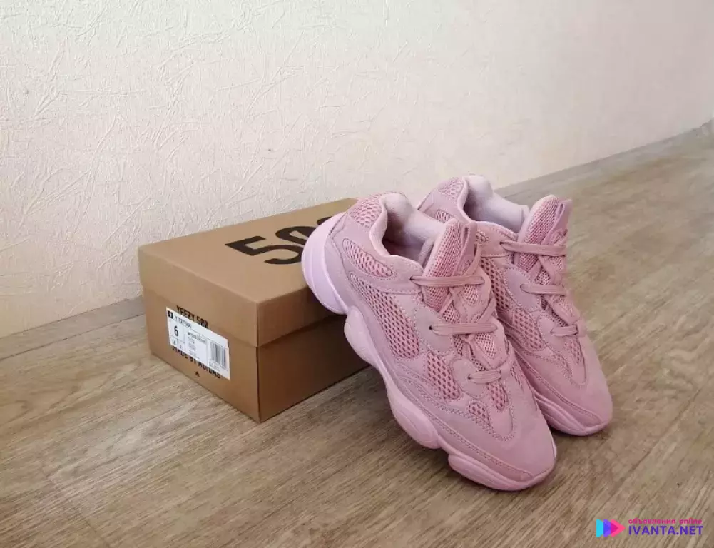 Кроссовки Adidas женские красные