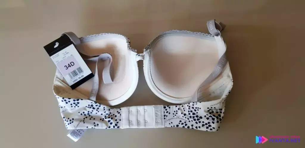 Armani новый бюстгальтер!