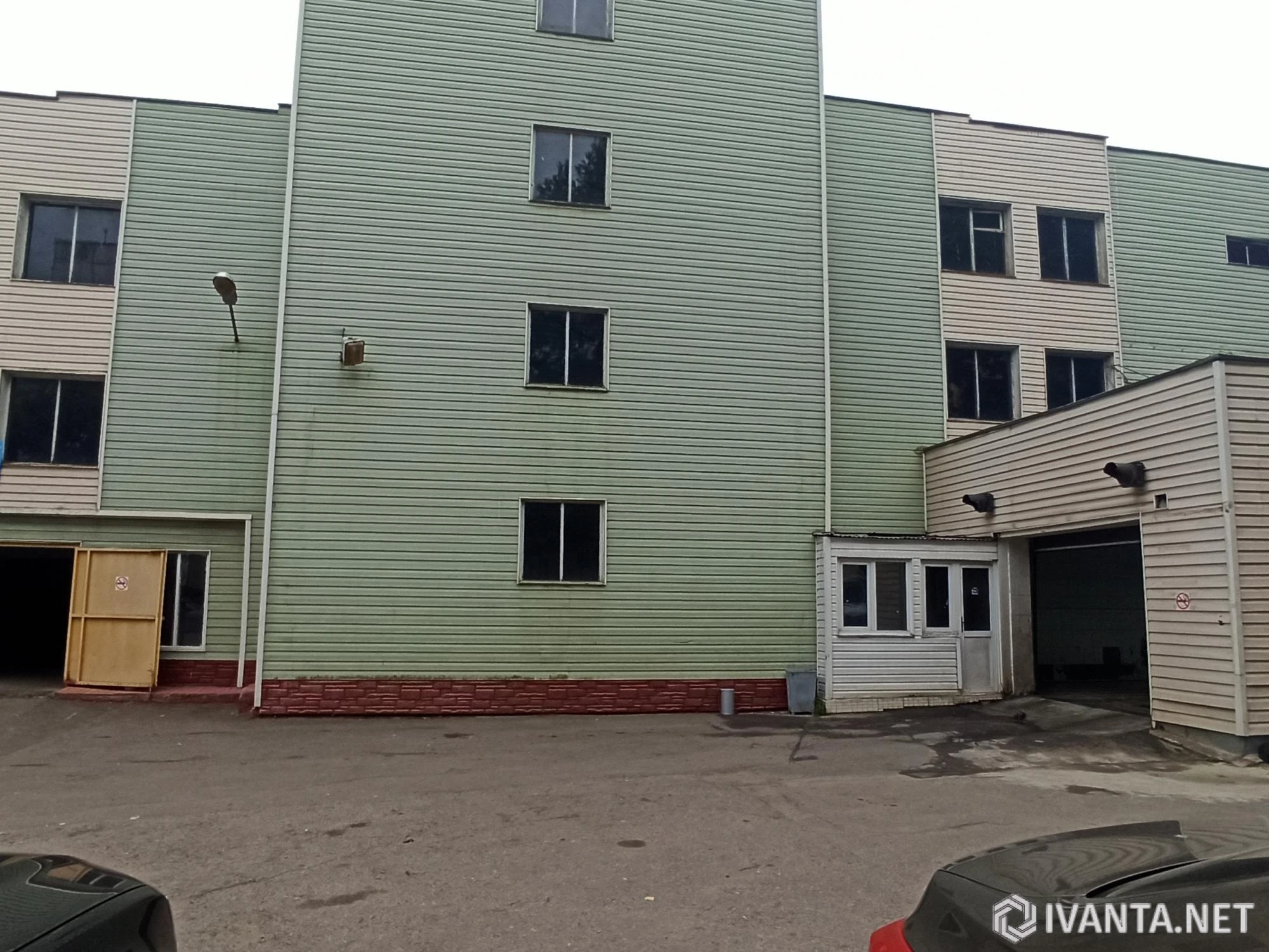Продам здание автомойки с арендатором, выезд из гаражного кооператива - Готовый бизнес - Ivanta.net