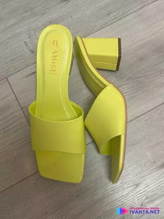 Новые яркие шлепки!