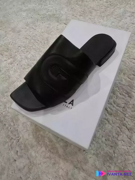 Новые шлепки Furla!