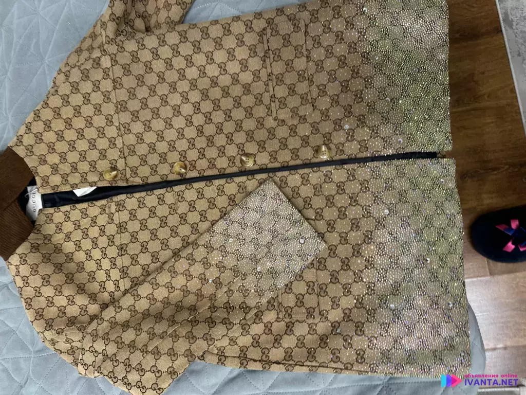 Новое пальто Gucci!